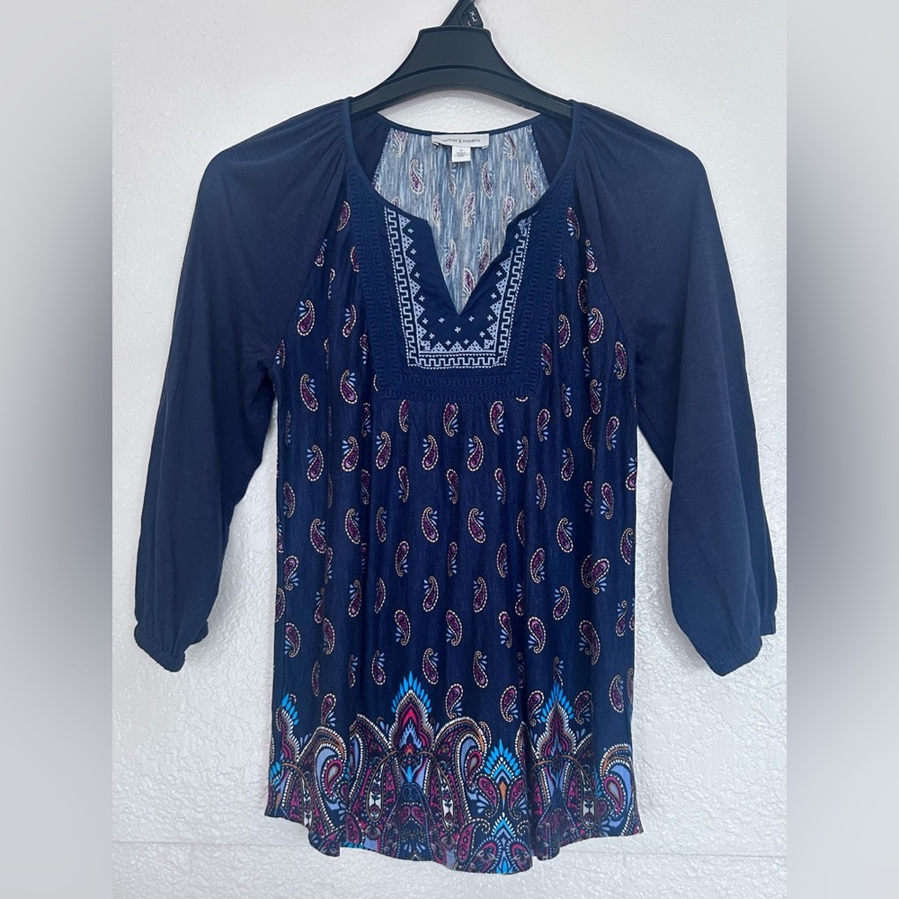 Vintage America Blue Paisley V-Neck 3/4 Sleeve Tunic, EUC